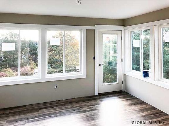 4th image of 264 Skyview Dr