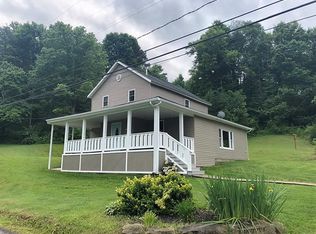 843 Dixonville Rd, Clymer, PA 15728