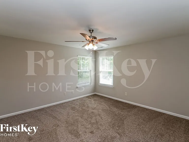 4310 Cochran Farm Ln — Photo 9
