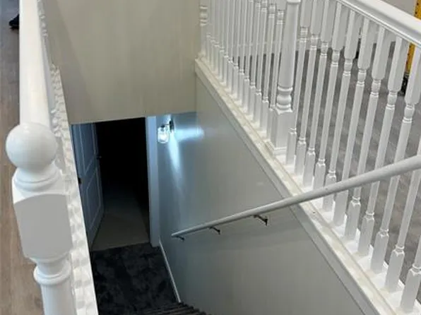 1001 Grafton Hills Dr, Grafton, IL 62037