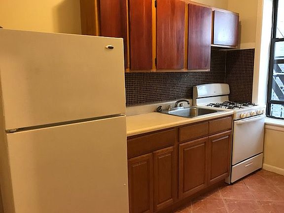4th image of 165 Audubon Ave APT 6
