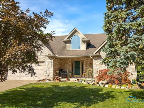 2nd image of 2041 McIntosh Dr