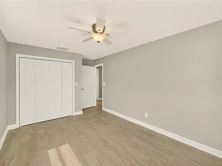 5434 Oakhurst Dr — Photo 28