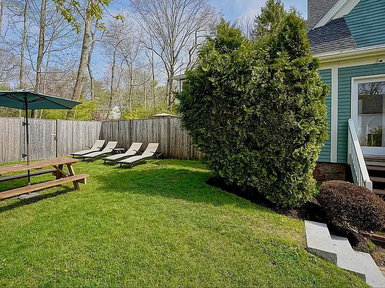 9 Newson Ave — Photo 15