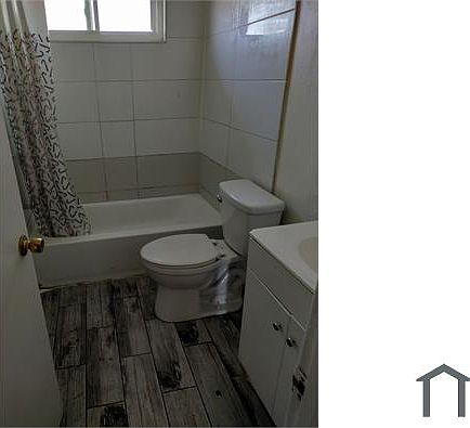 3rd image of 7656 La Mancha Way