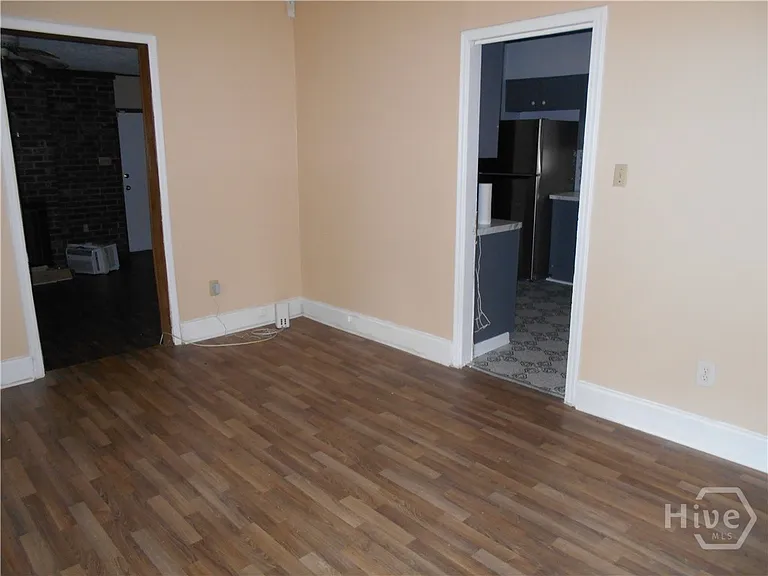 5505 Betty Dr — Photo 2