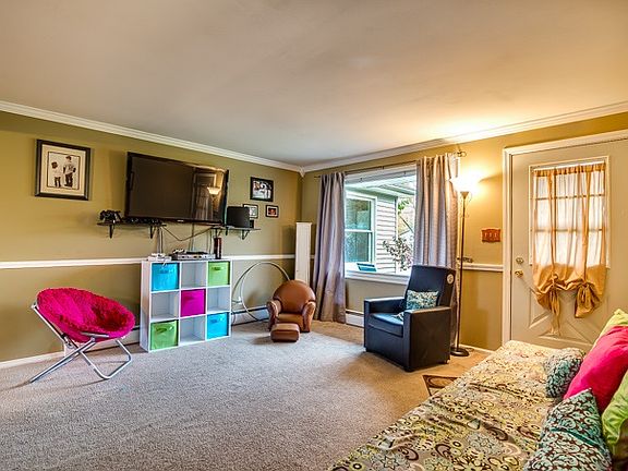 4th image of 3901 Oakleaf Dr