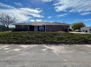 711 E Jackson St, Saint Francis, KS 67756