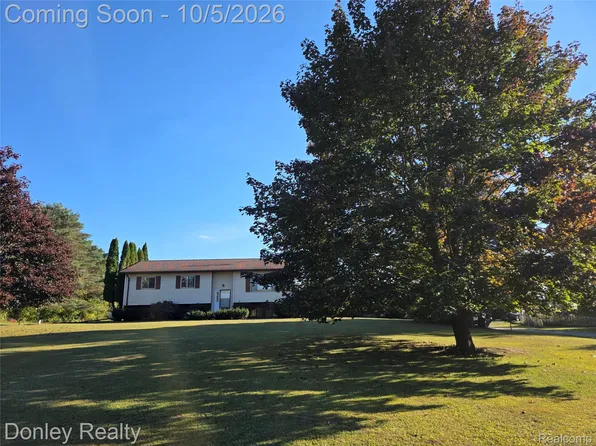 5470 Marlette Rd, Clifford, MI 48727