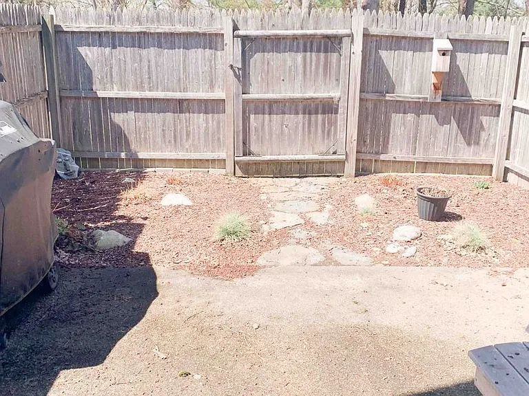 12 Webster Ct — Photo 11