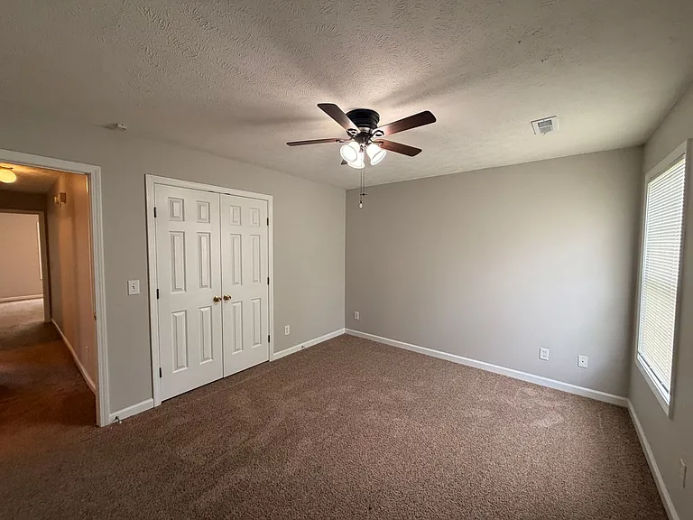 7003 Clara Ct — Photo 11