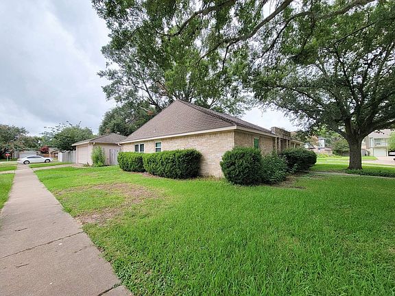 4th image of 21303 Park Holly Ct