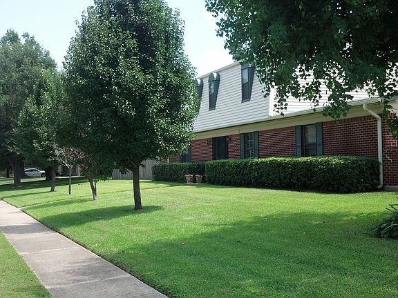 2nd image of 2400 Tilman Dr