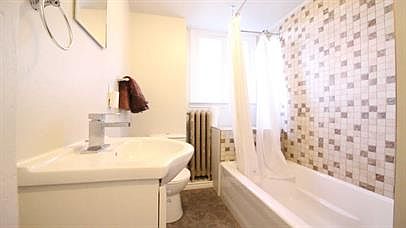 2nd image of 331 Van Norman St #2