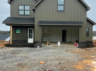 198 Limelight Ln, Lenoir City, TN 37772