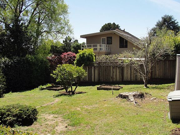 4th image of 626 Townsend Dr