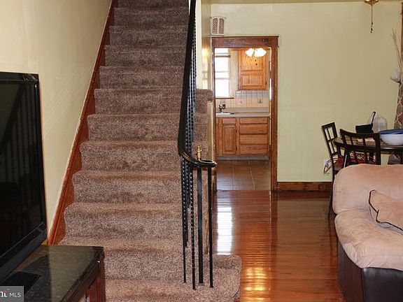 3rd image of 6034 N American St