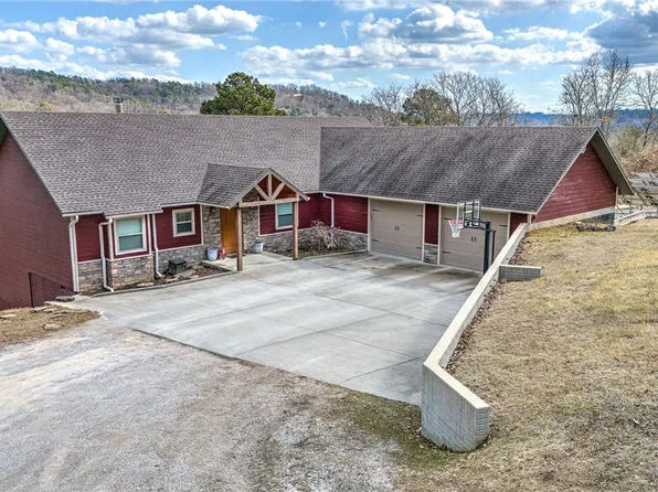 563 County Road 301, Eureka Springs, AR 72632