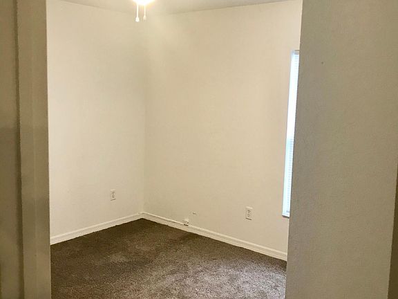 4th image of 3043 6th Ave S