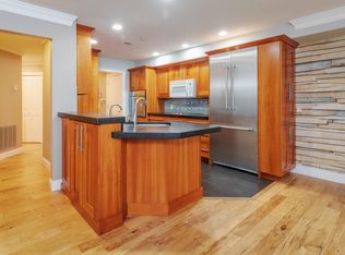 437 Winnacunnet Rd APT 201, Hampton, NH 03842