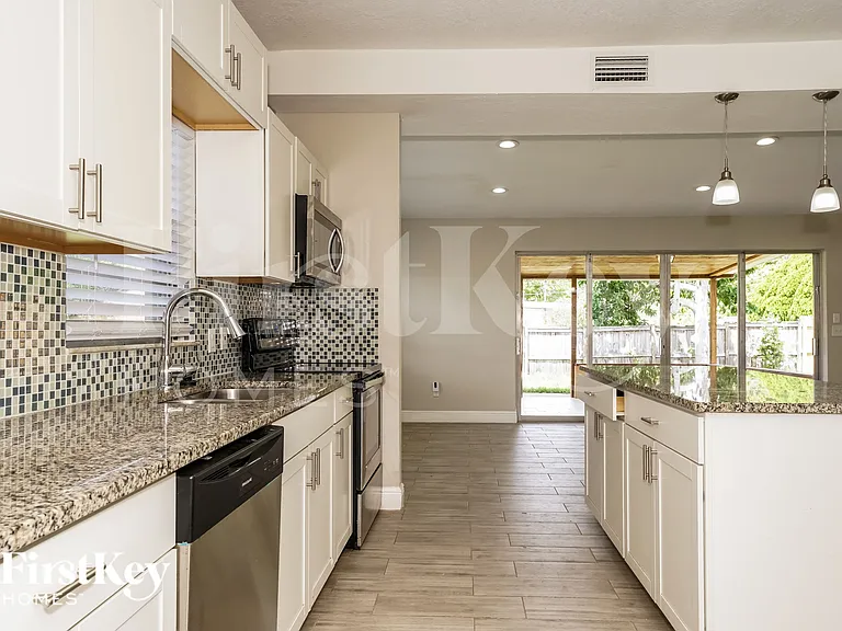 1500 Dozier Ave — Photo 9