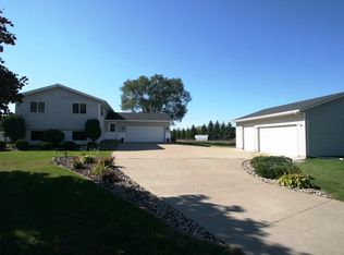 2420 179th Ave NW, Andover, MN 55304