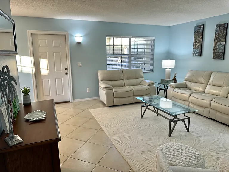 S Ocean Dr — Photo 6
