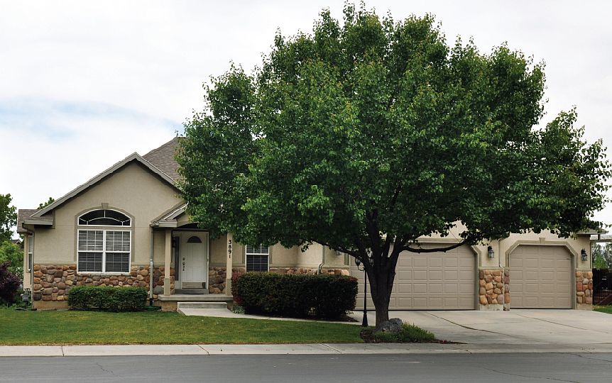 1st image of 3891 W Valley View Dr