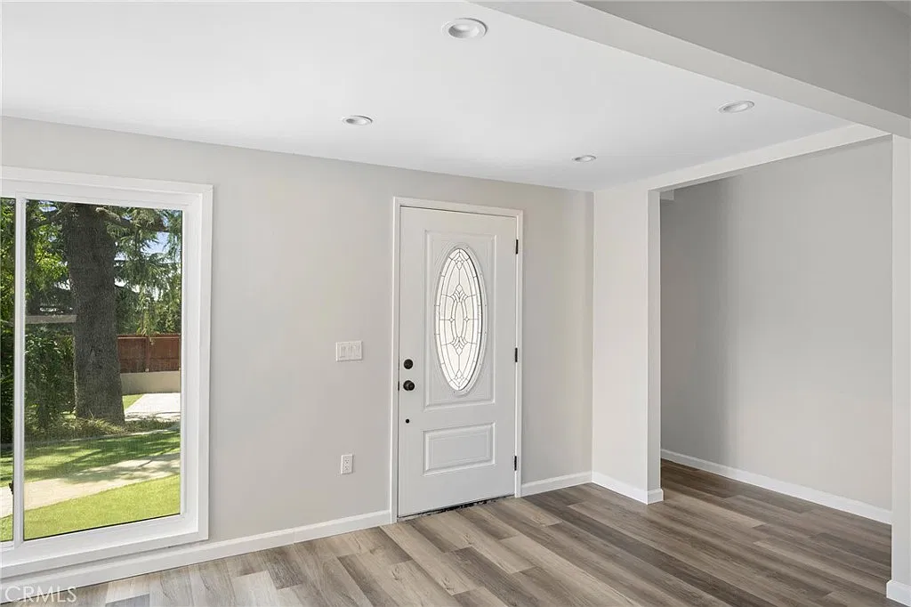 3 bed, 1332 sqft, $4,750 — Photo 3