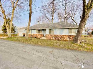 4340 Belvedere Dr, Luna Pier, MI 48157