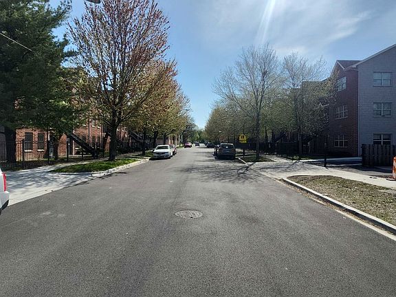 4th image of 516 W 66th St