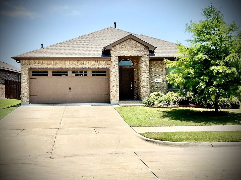 1st image of 2518 Lavender Ln