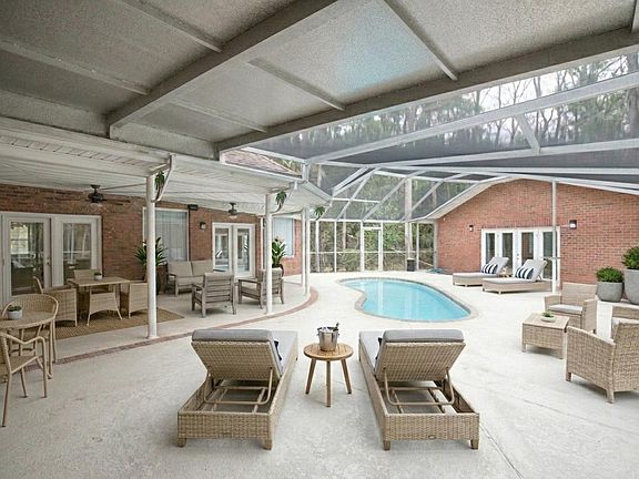 4th image of 2445 Vaucluse Rd