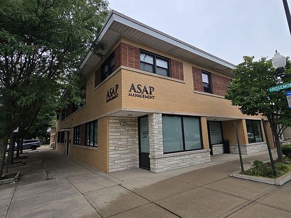 3rd image of 4804 W Rosemont Ave #2SW