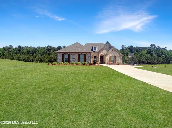 110 Landry Dr, Brandon, MS 39047