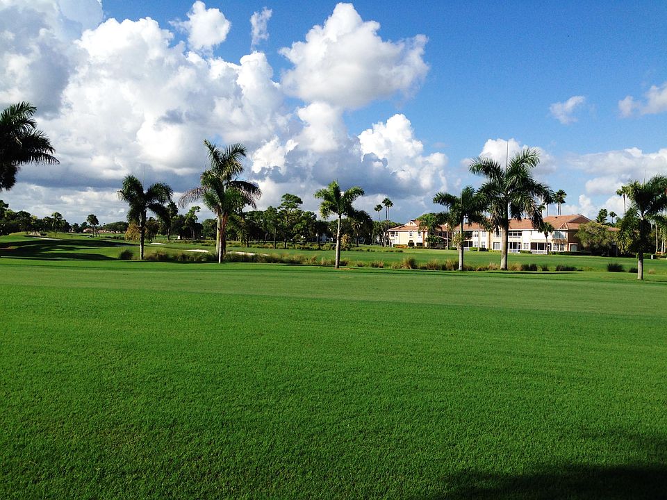 Home For Sale In Pga National