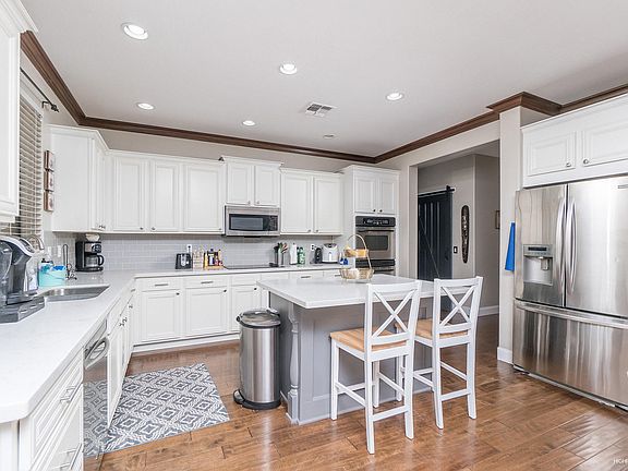 2nd image of 2412 E Prescott Pl