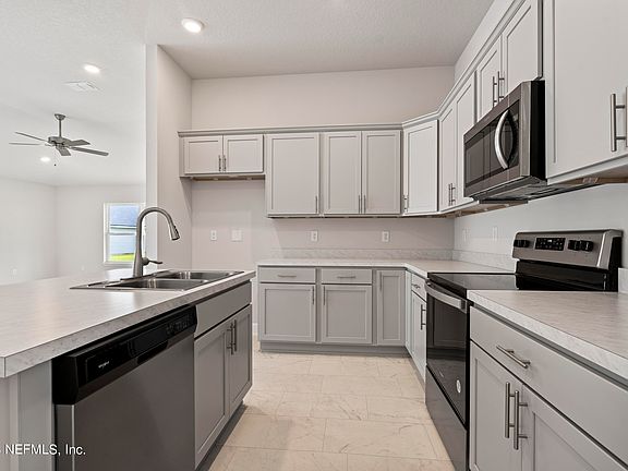 4th image of 3069 Laurel Springs Drive