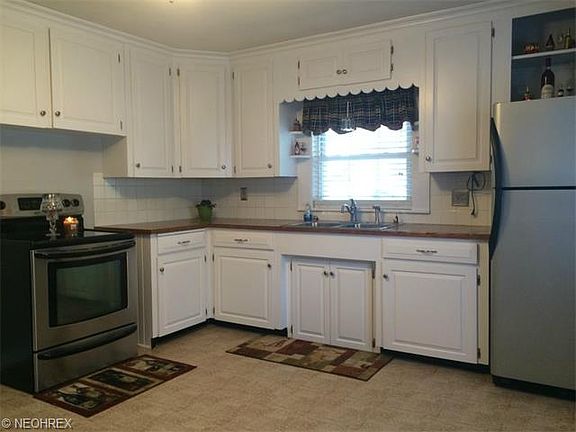 3rd image of 708 Hance Ave NW