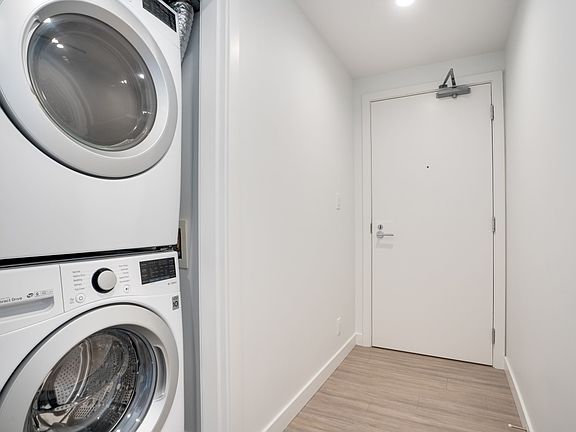 3rd image of 2311 Beta Ave #2008