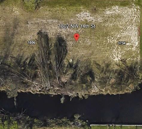 3rd image of 1802 NW 14th St