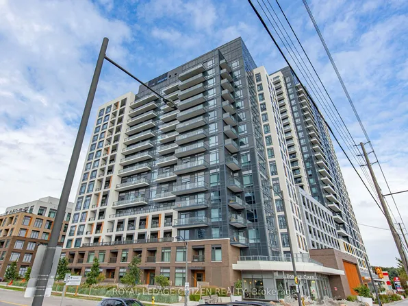 7950 Bathurst St, Vaughan, ON