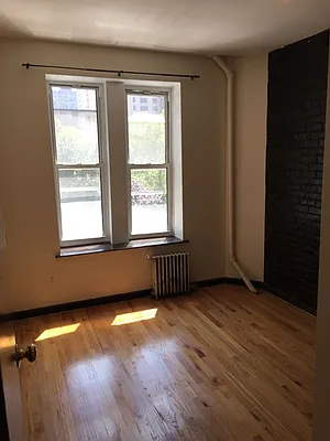 Rented by AD Real Estate Investors | media 17