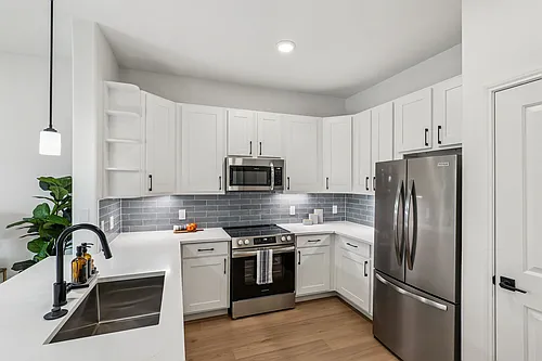 Instrata Upper Kirby Photo 1