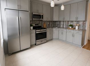 152 W 33rd St FLOOR 2, Bayonne, NJ 07002