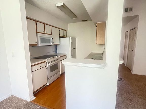 3rd image of 815 W Boynton Beach Blvd APT 14203