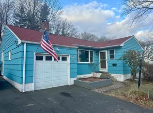 52 Oak Ridge Gate, Danbury, CT 06810