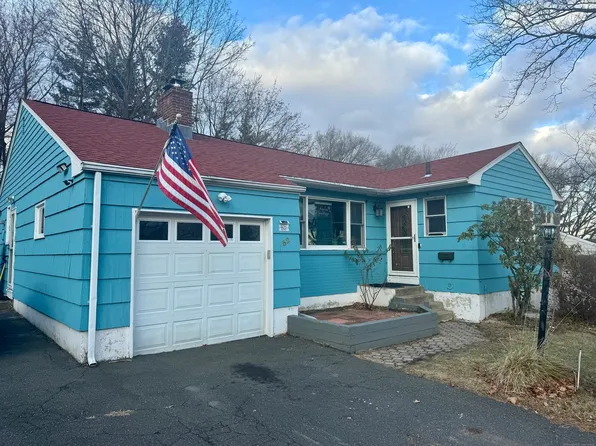 52 Oak Ridge Gate, Danbury, CT 06810