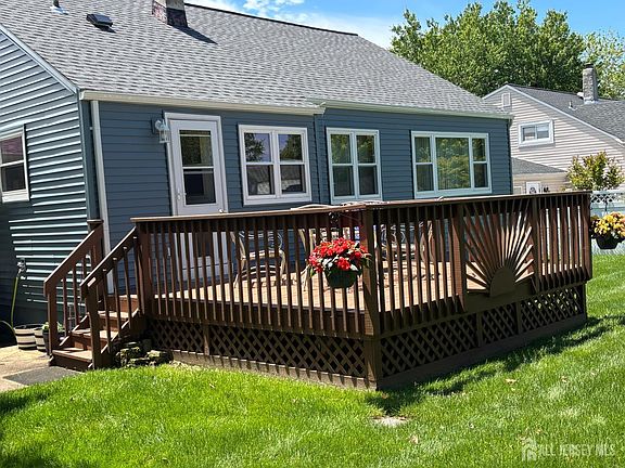 4th image of 169 Southwood Dr