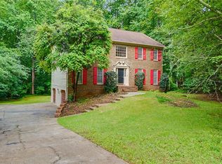 140 Millwood Ln, Fayetteville, GA 30214